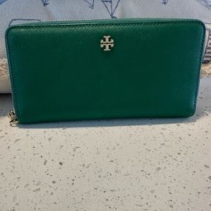 Tory Burch Continental wallet